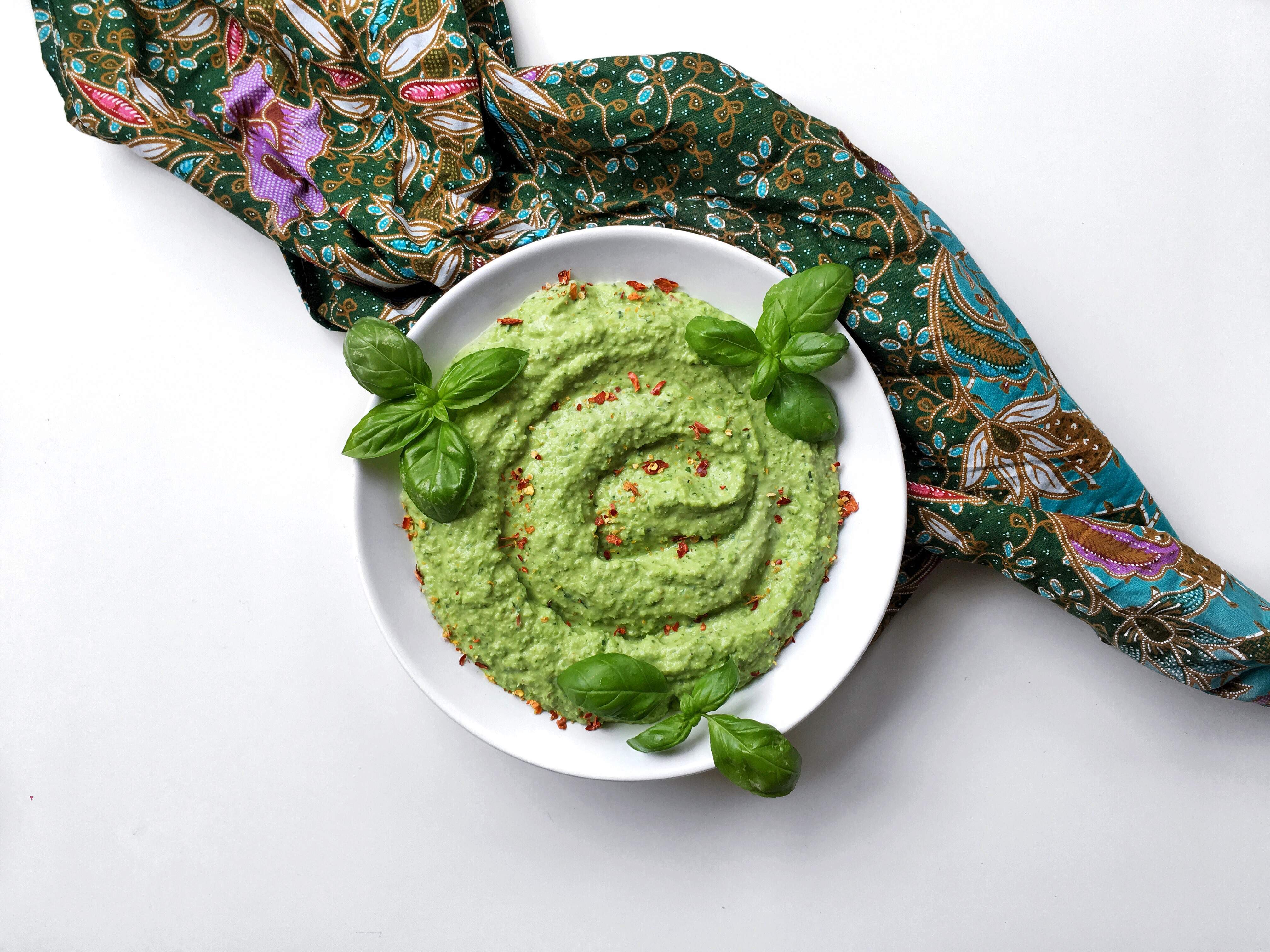 Garlic Basil Pea Spread