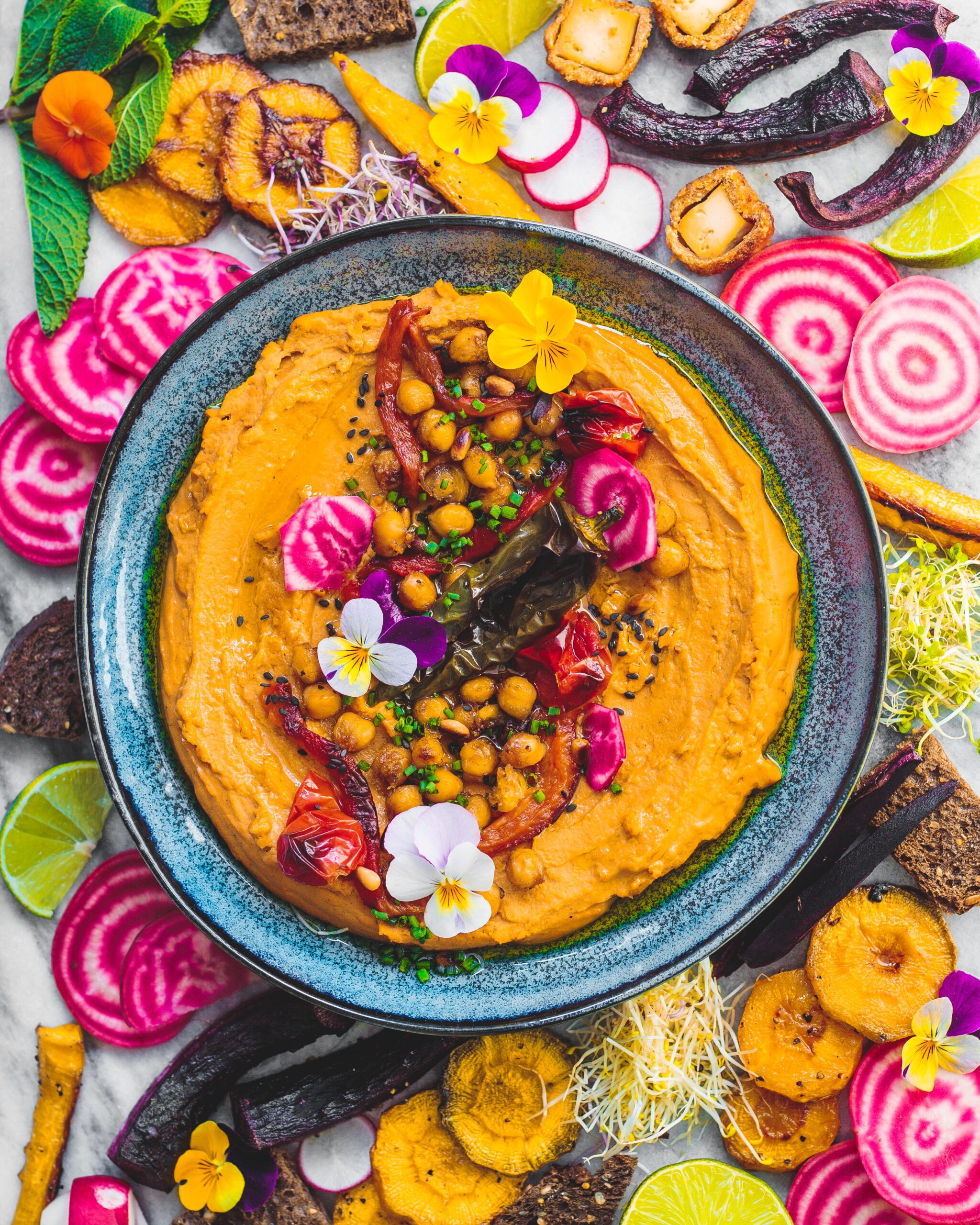 roasted-bell-pepper-hummus-the-indigo-kitchen